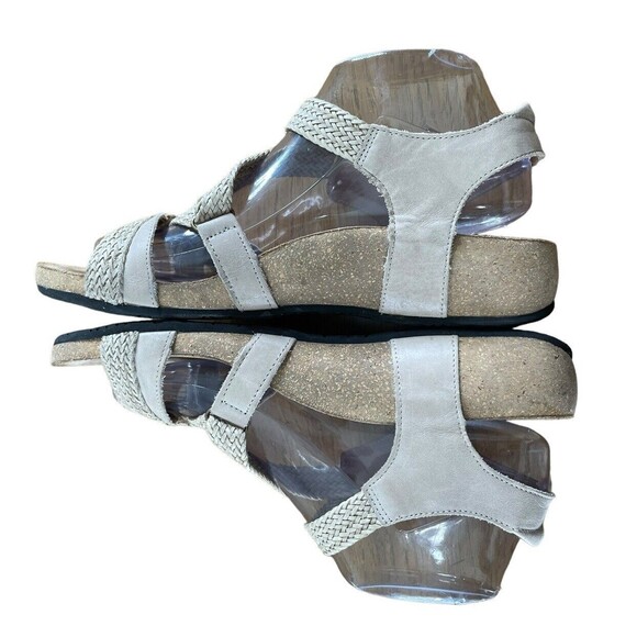 Taos Trulie Woven Strappy Sandal Womens 9-9.5 Gray Leather Wedge Slingback Shoes - Picture 2 of 6
